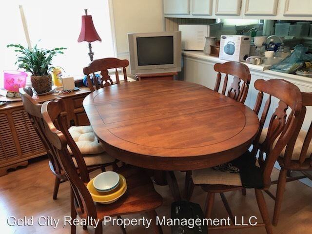 437 Lombardy Dr - Photo 3 of 8
