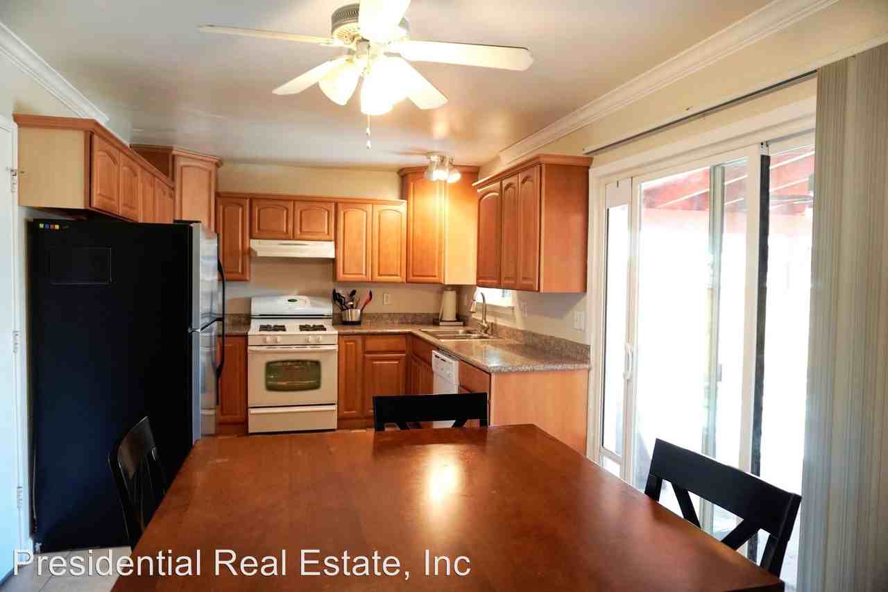 458 Beth Dr - Photo 3 of 7