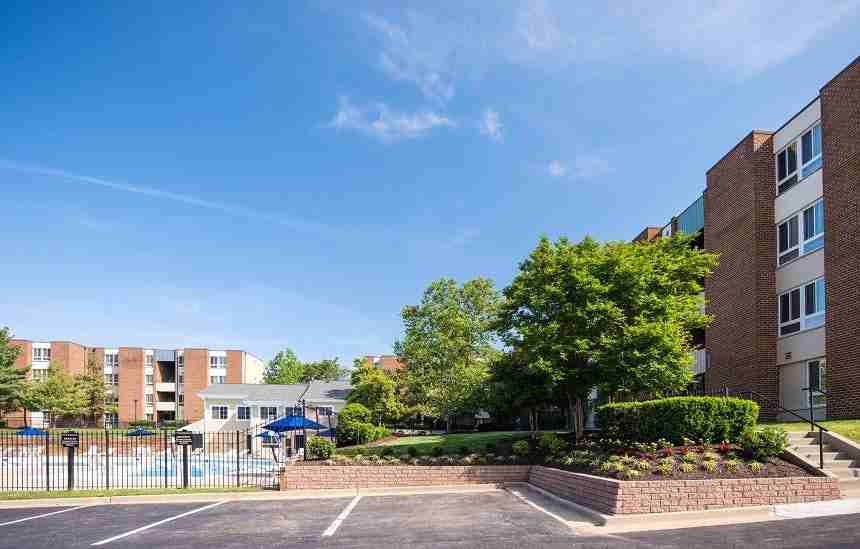 Courts at Walker Mill - Photo 2 of 2