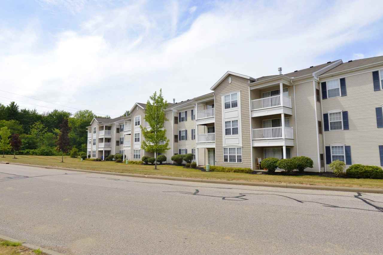 Stratford Crossings Apartments 600 Grant Allen Way, Wadsworth, OH