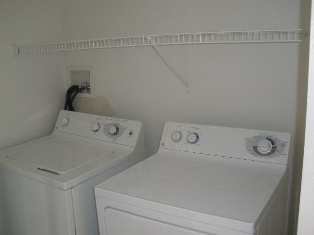 402 Alfred Dr - Photo 3 of 25