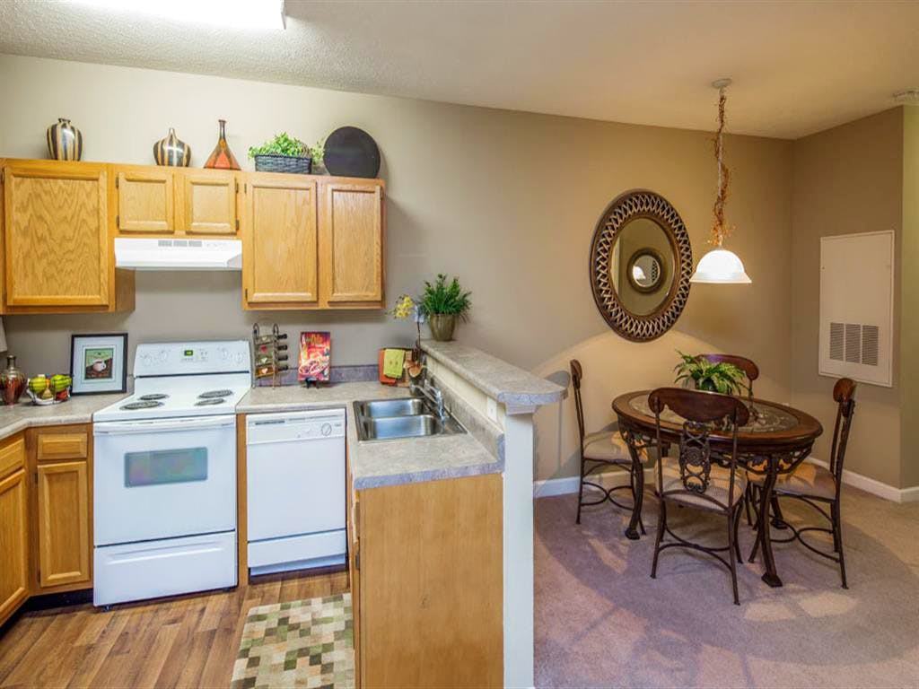 Main Street Apartments - Photo 2 of 9