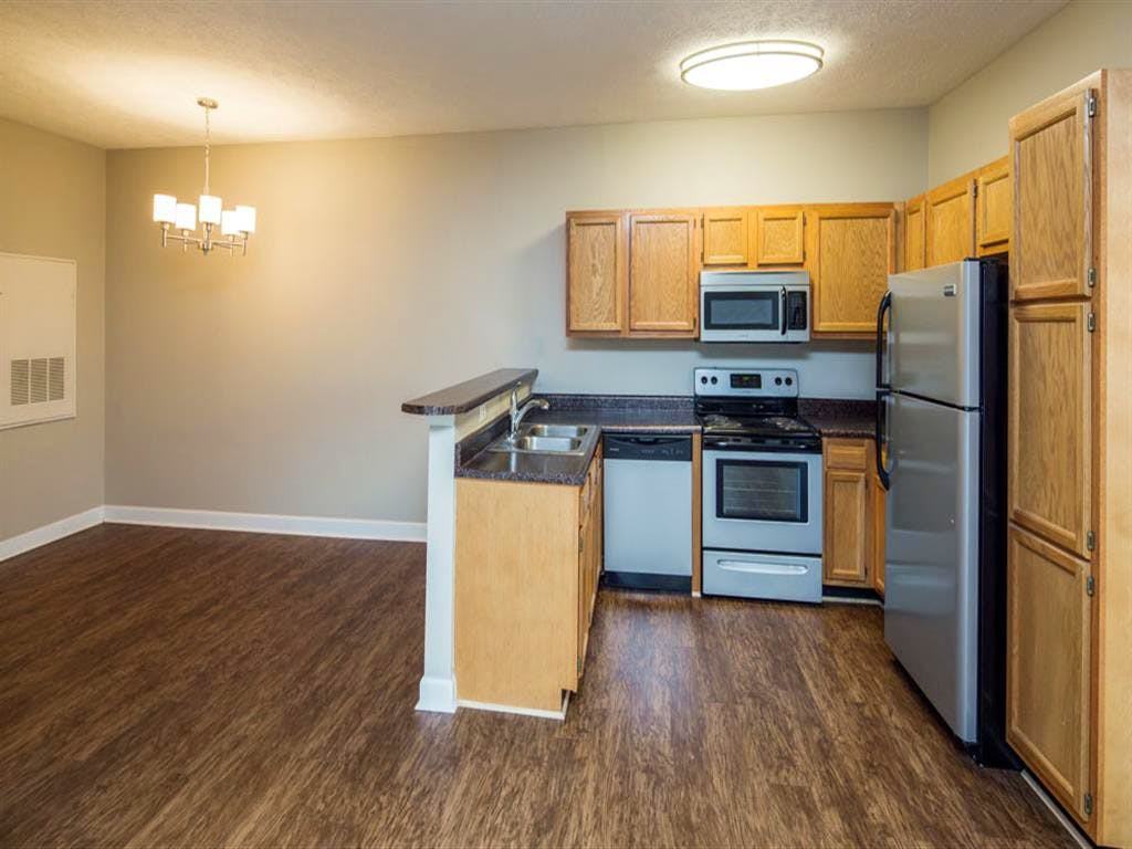 Main Street Apartments - Photo 3 of 9