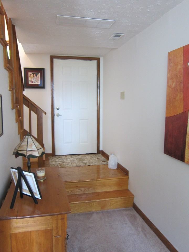 4658 Chatterton Cir - Photo 3 of 30