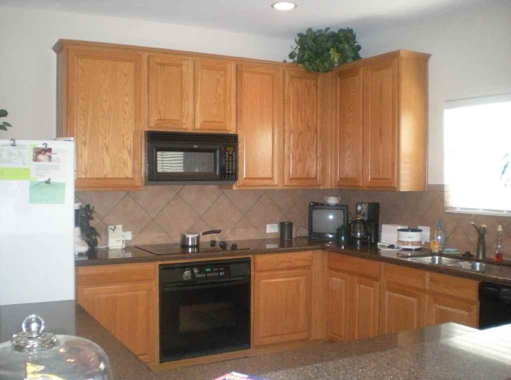 7011 Beacon Dr - Photo 3 of 5