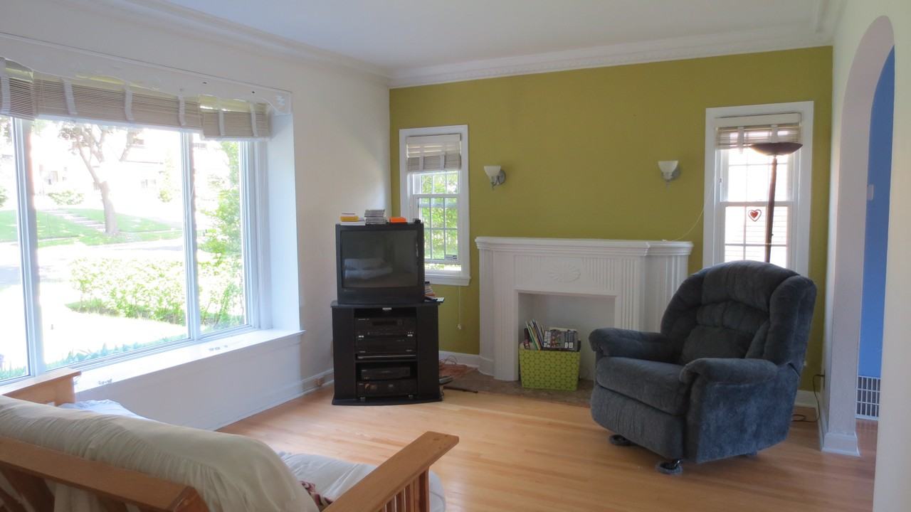 3174 S 31st St - Photo 2 of 17