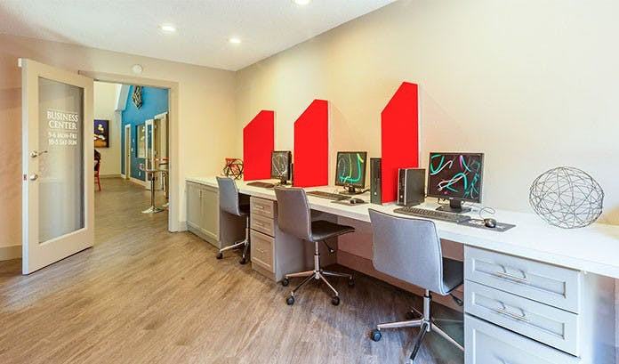 Boulevard at 4201 Apartments - Photo 2 of 15