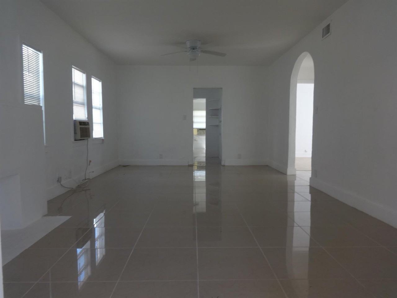 1505 Monroe Street - Photo 3 of 11