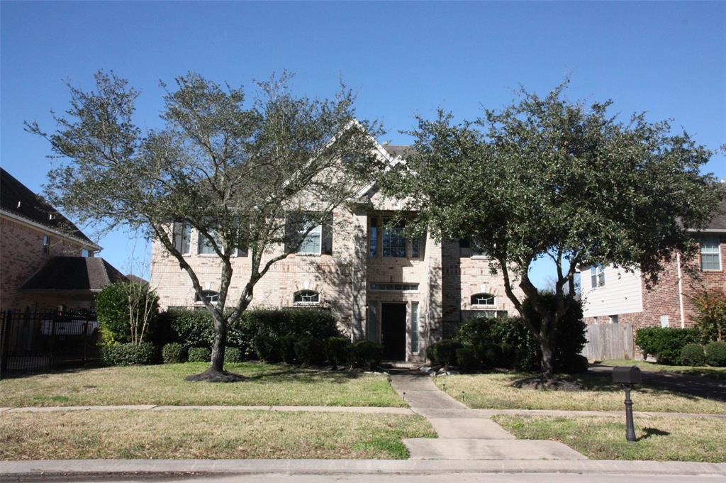 908 Azalea Pointe - Photo 2 of 50