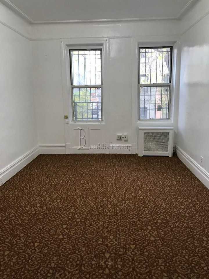 2419 42nd St 2 - Photo 3 of 5