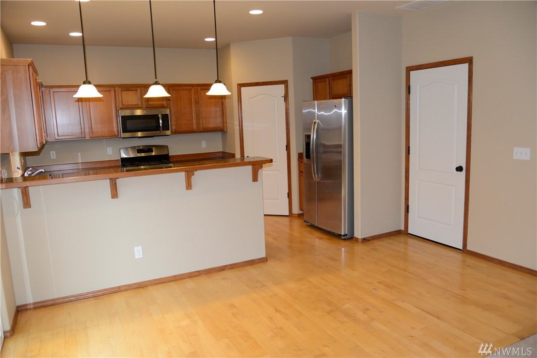 132 196th Pl SW - Photo 3 of 18