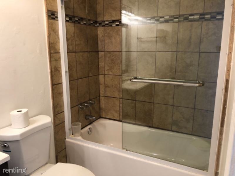 2511 Brownstone Ct - Photo 3 of 11