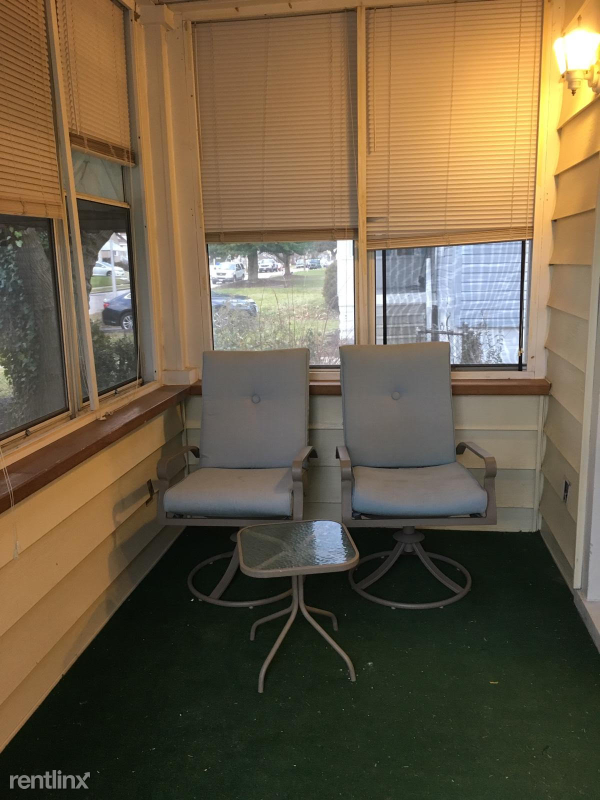 3228 Chesley Ave - Photo 2 of 7