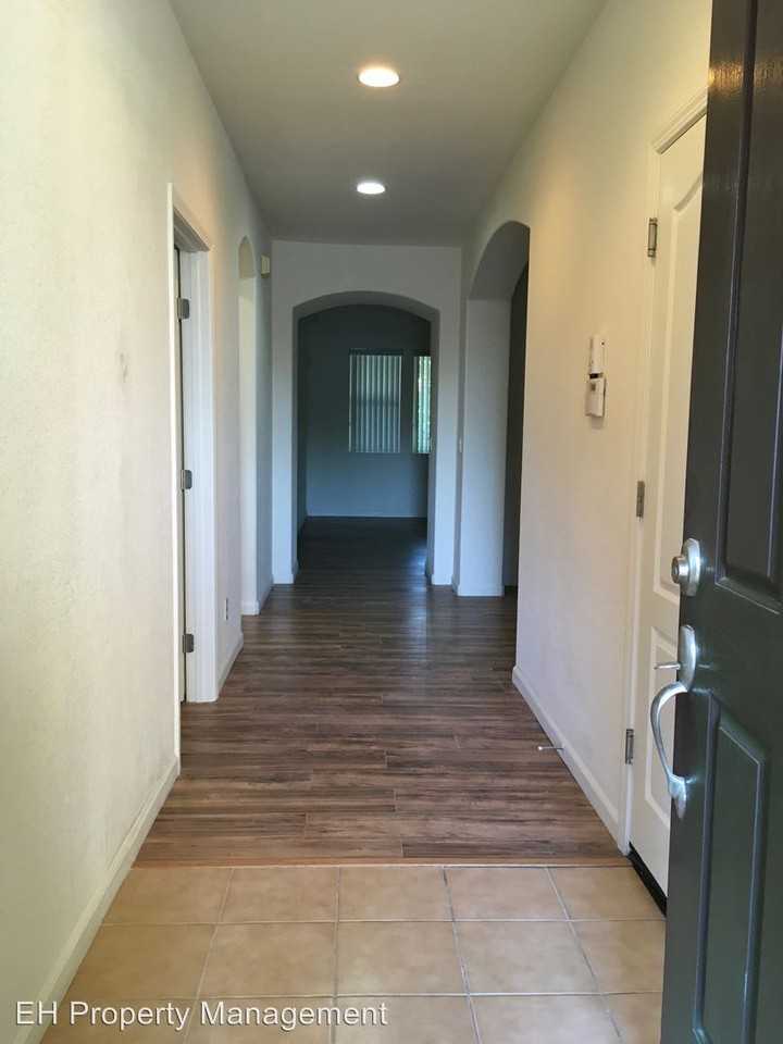 5827 Matina Dr - Photo 2 of 13