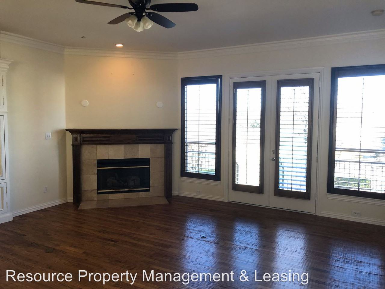 3110 University Park Ln - Photo 3 of 39