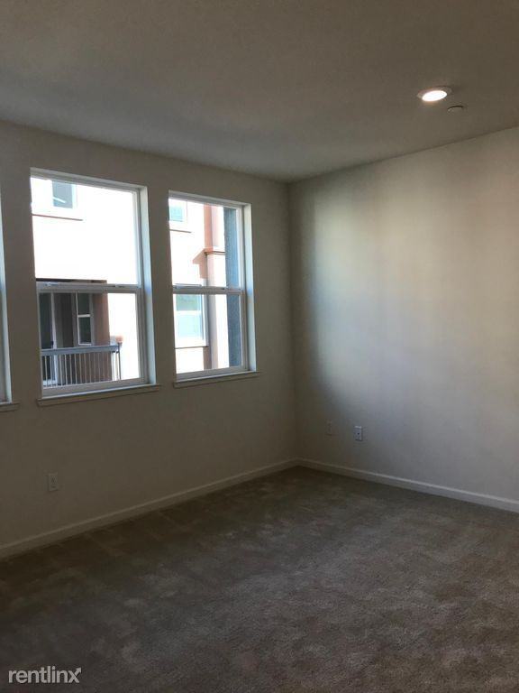 17 Bismarck St - Photo 2 of 8