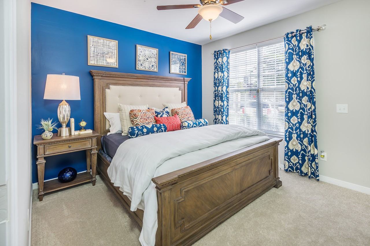 Sterling Manor Apartments - Photo 5 of 23