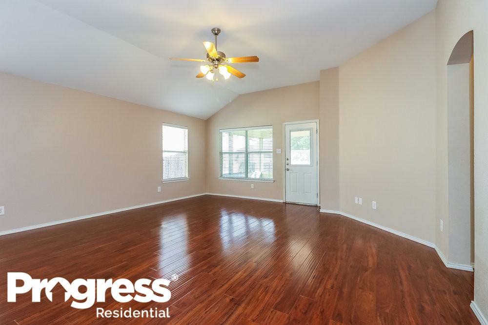 9348 Comanche Ridge Dr - Photo 3 of 17