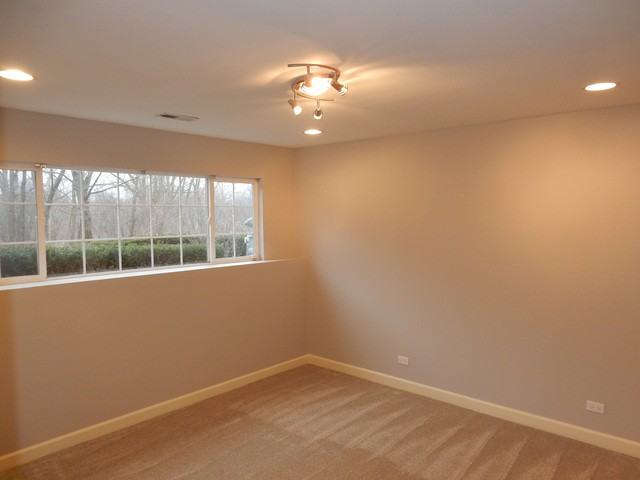 693 Pheasant Trail - Photo 3 of 39