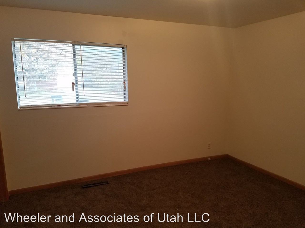 1161 Gramercy Ave - Photo 3 of 5