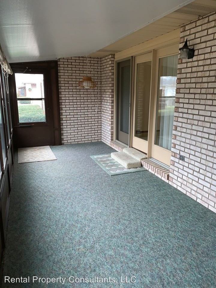 7301 Pine Grove Dr - Photo 2 of 15
