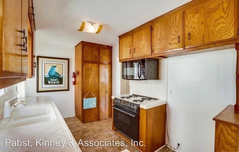 204 4th St - Photo 3 of 21