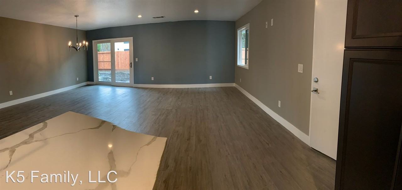 2320 Belmont Rd - Photo 3 of 11