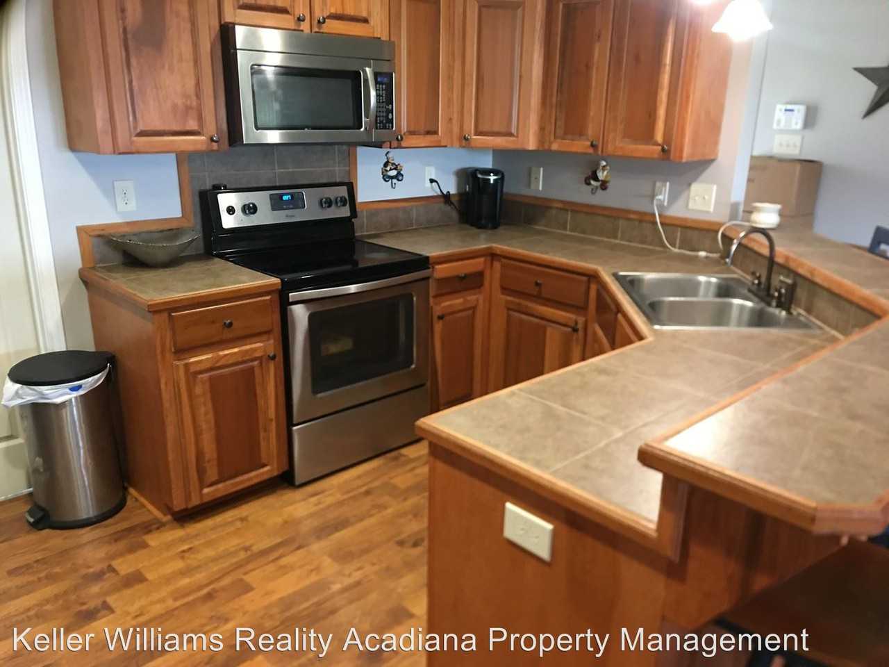 1017 Latiolais Loop - Photo 2 of 8