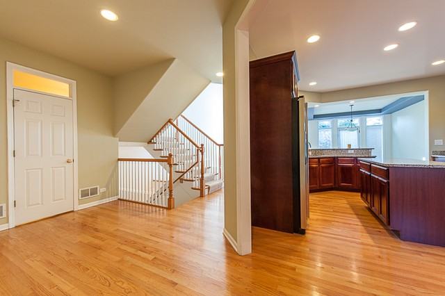 1532 S Kembley Ave - Photo 3 of 16