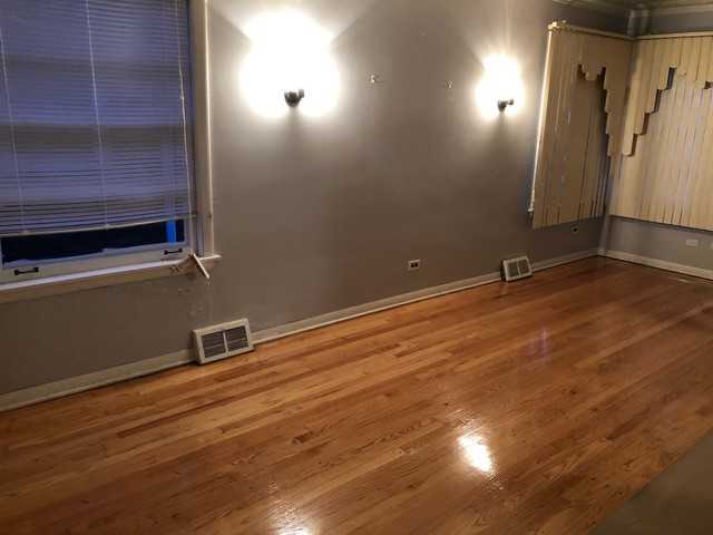 14113 S Wabash Ave - Photo 2 of 11