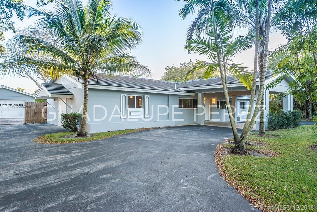 9940 Southwest 62nd Street - Photo 2 of 10