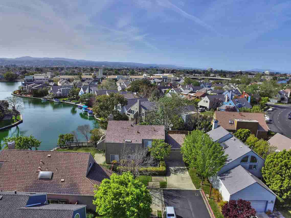 1160 Dover Ln - Photo 2 of 36