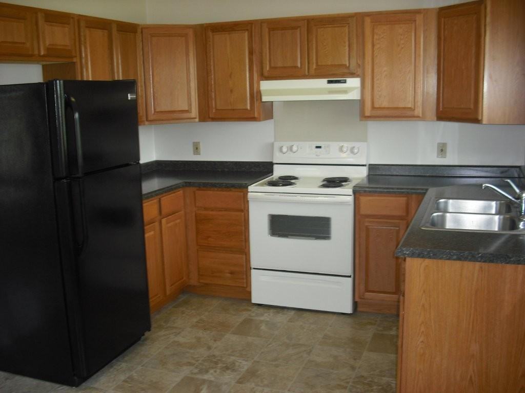 1316 Meadowland Ave - Photo 2 of 8