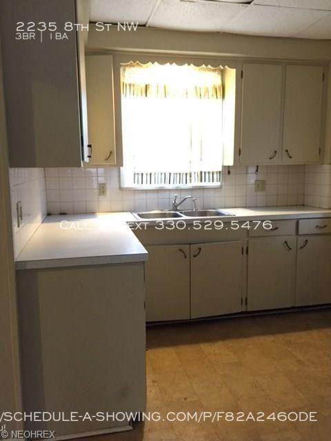 2235 8th St NW - Photo 2 of 5