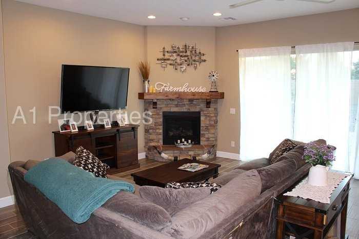 7208 Lucky Shoe Way - Photo 2 of 25