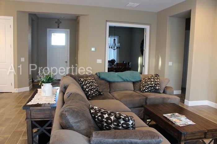 7208 Lucky Shoe Way - Photo 3 of 25