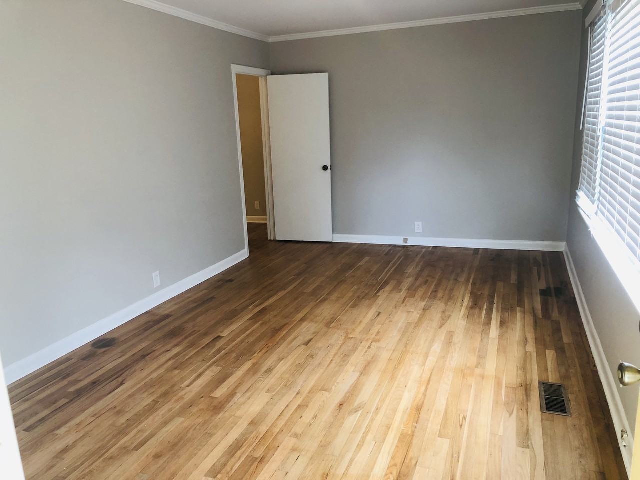 2017 4th St SE - Photo 3 of 18