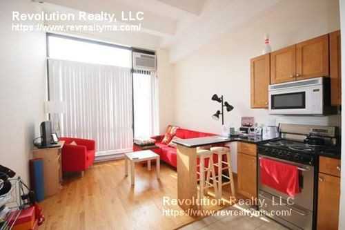 12 Stoneholm Street #318A