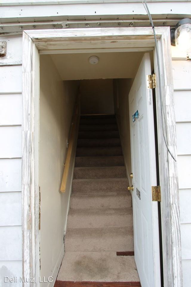 919-921 N Main St - Photo 2 of 5