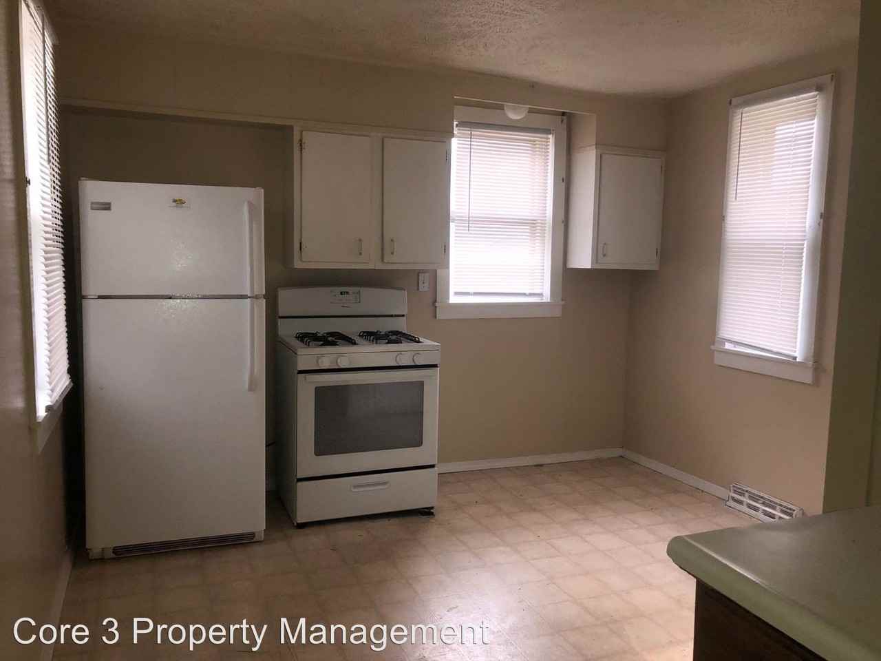 706 W Graham St - Photo 3 of 7