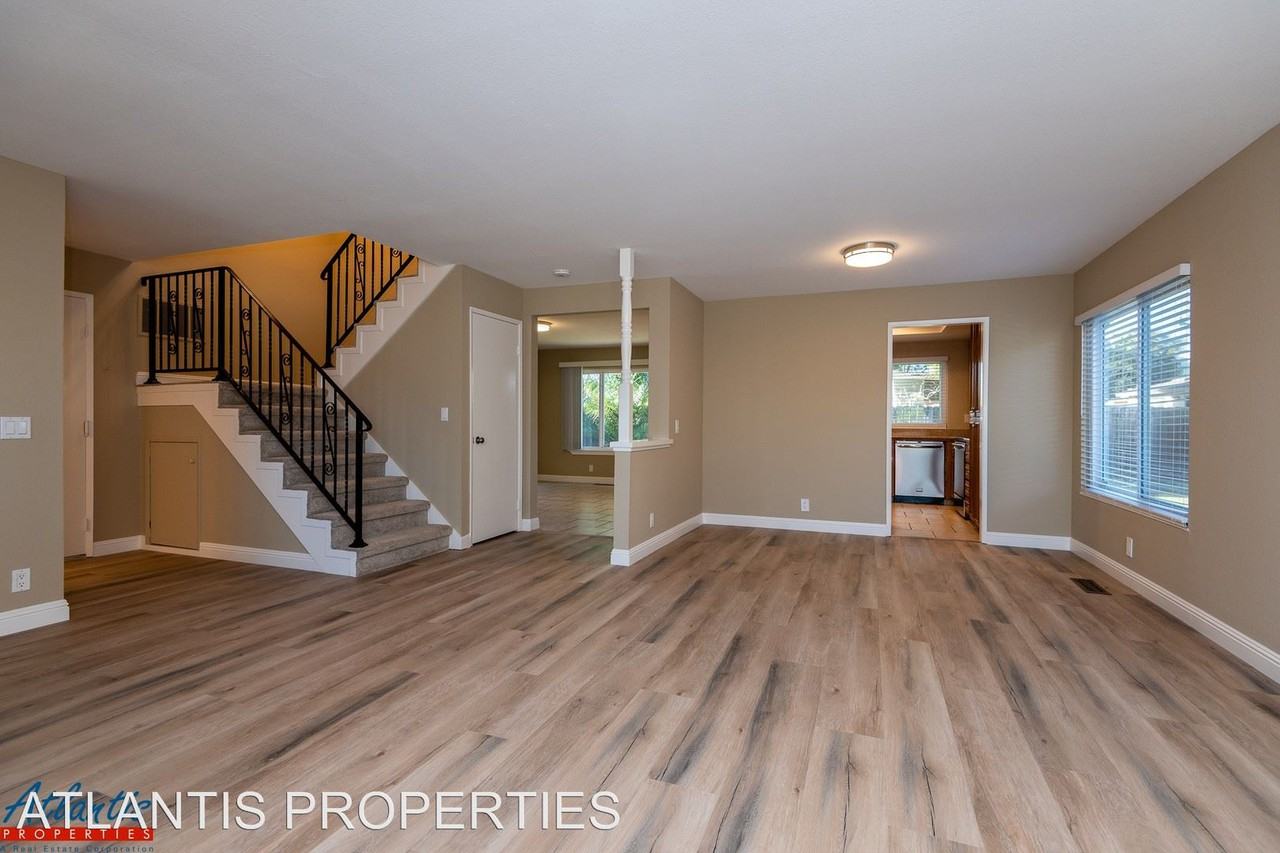 87 Southgate Ct - Photo 3 of 21