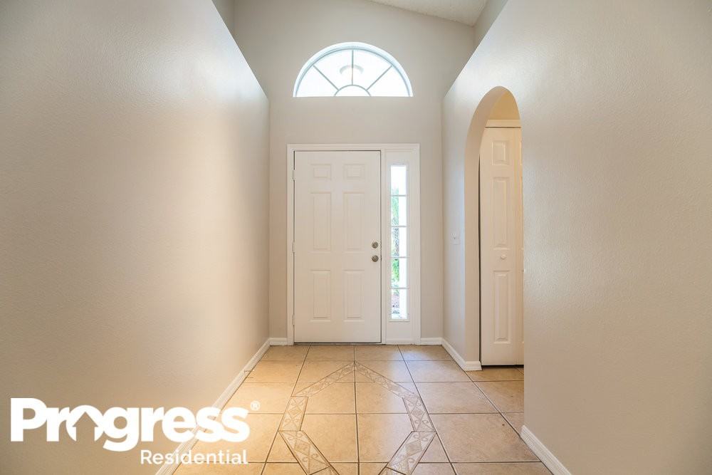 3833 Stonefield Dr - Photo 2 of 16