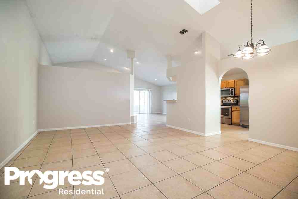 3833 Stonefield Dr - Photo 3 of 16