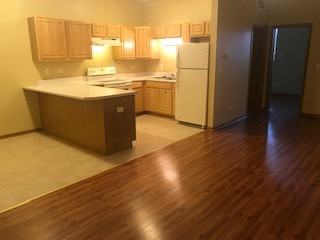 117 N State St #1B - Photo 2 of 6