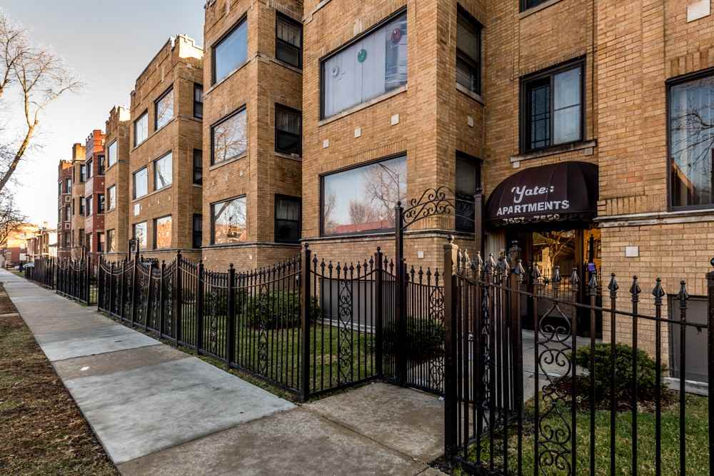 7549-59 S Yates Blvd - Photo 2 of 9