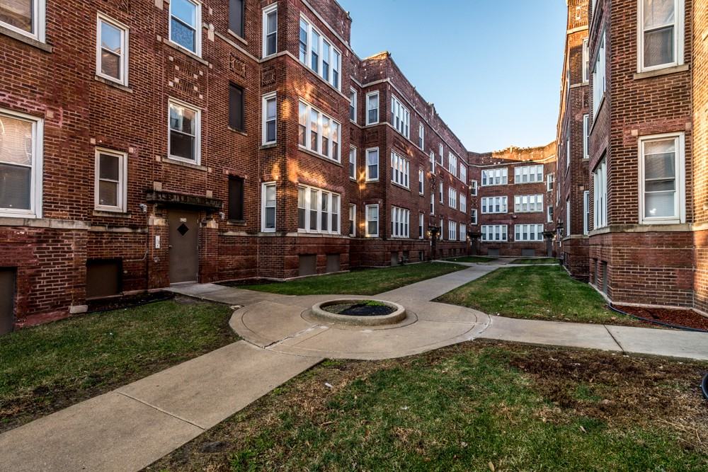 6224 S Dr Martin Luther King Jr Dr - Photo 2 of 11