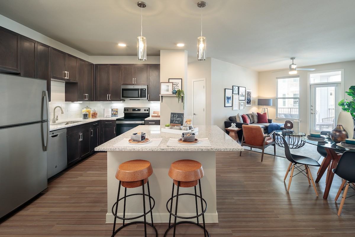 Viridian - Photo 7 of 25