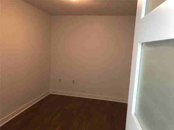 25 Telegram Mews #4807