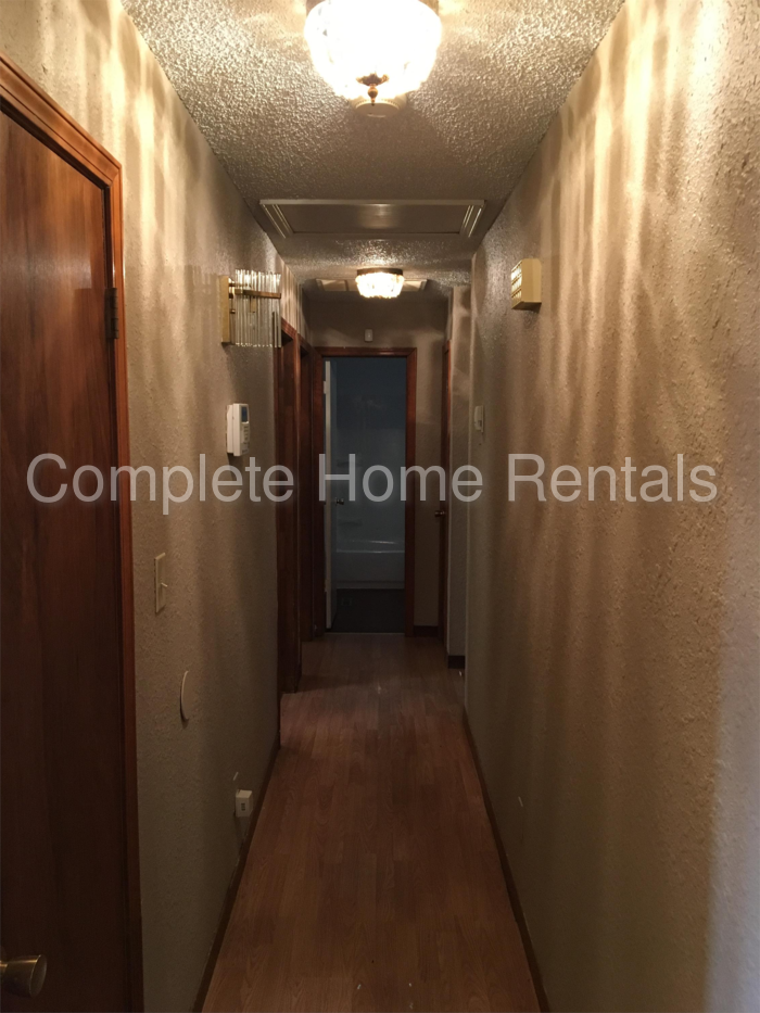 5908 Jericho - Photo 2 of 10