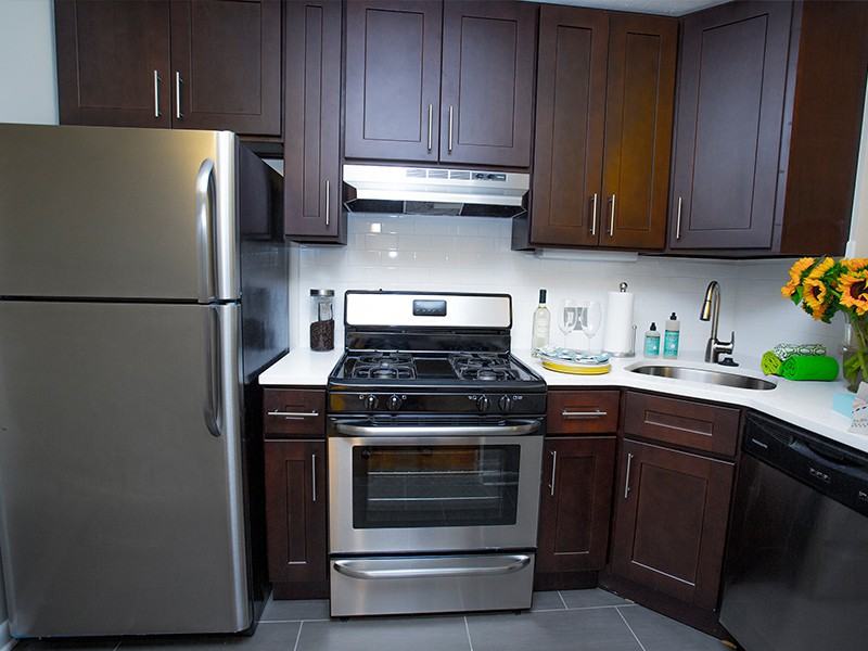 Radcliff House - Photo 3 of 9